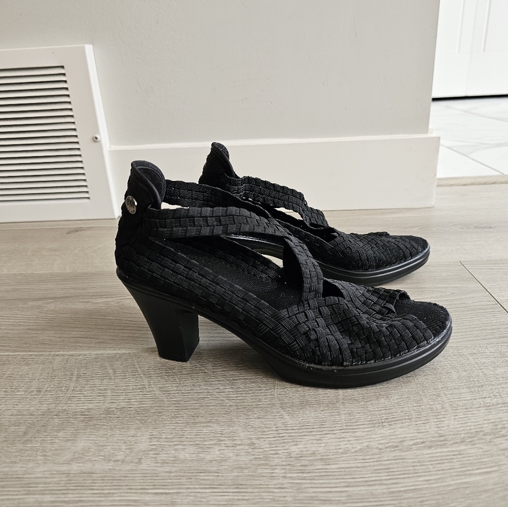 Elegant Black Women's Heels Bernie Mev.